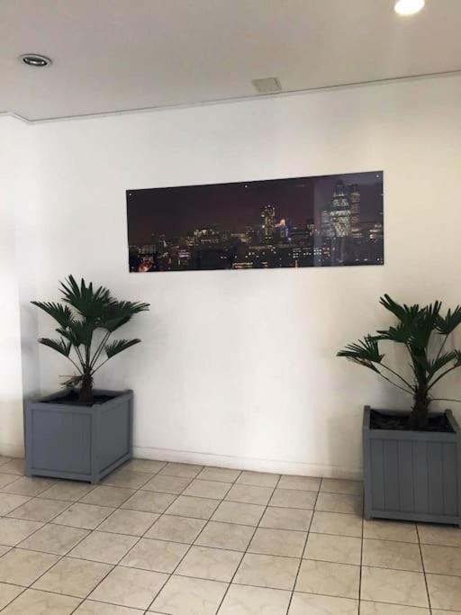 1 Bedroom Flat Near Excel, O2, Canary Wharf - London Exterior photo